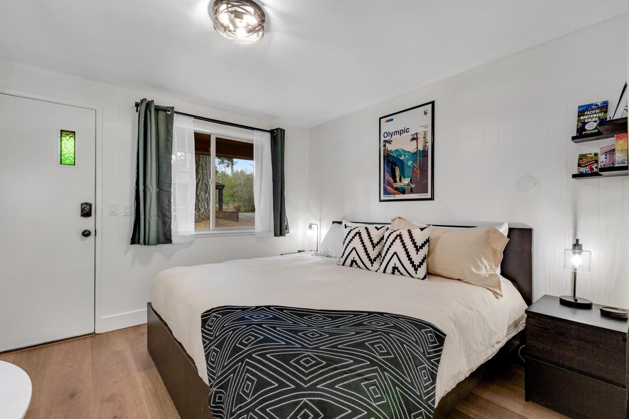 Mount Skokomish Room 3 At Mount Walker Inn Quilcene Екстер'єр фото